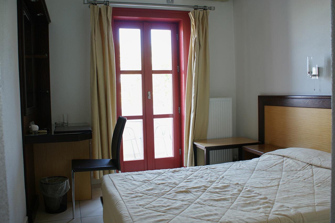 Aposperides Hotel Livadi  Buitenkant foto