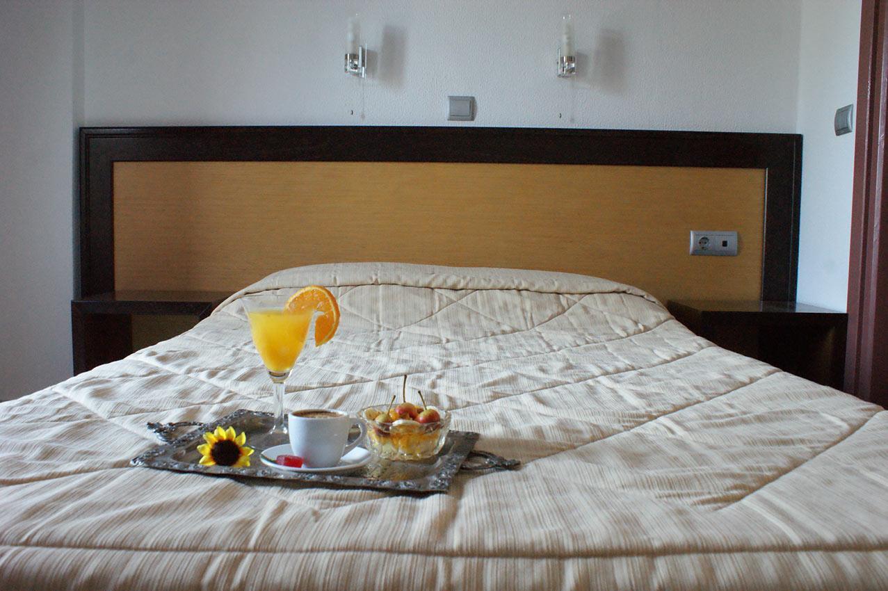 Aposperides Hotel Livadi  Buitenkant foto