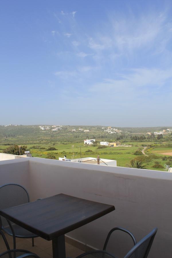 Aposperides Hotel Livadi  Buitenkant foto