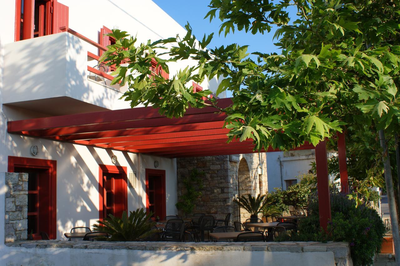 Aposperides Hotel Livadi  Buitenkant foto