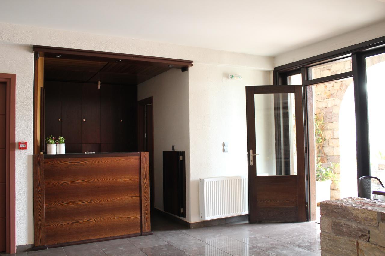 Aposperides Hotel Livadi  Buitenkant foto